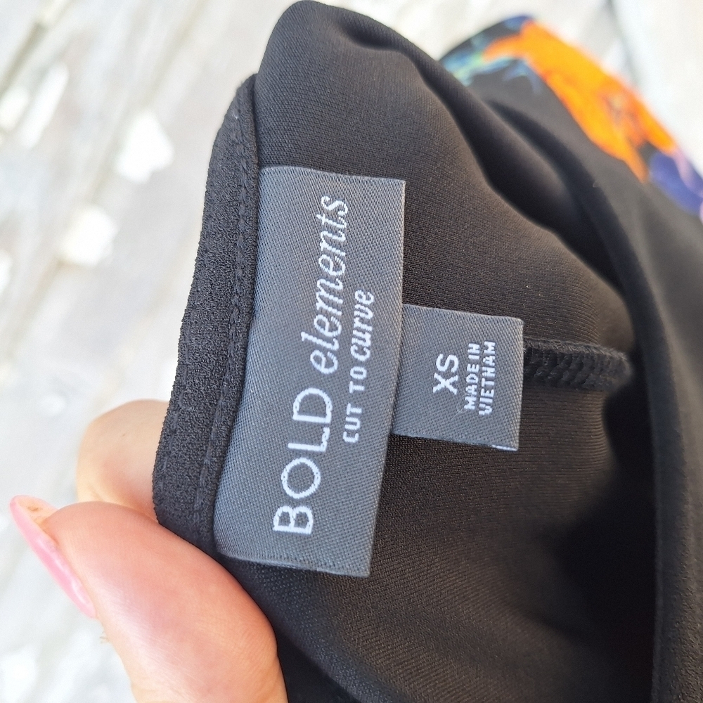 🌟 Bold Elements Cut To Curve Floral Black Dress Size XS Bodycon - Picture 5 of 6